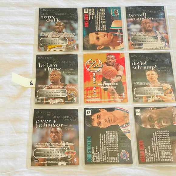 LOT OF 9 BASKETBALL TRADING CARDS. MINT CONDITION. Include an Allen Iverson . - Picture 8 of 9